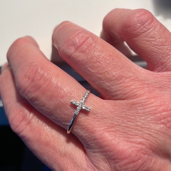 14K WHITE GOLD HELIOS DIAMOND CROSS RING - Picture 14 of 16